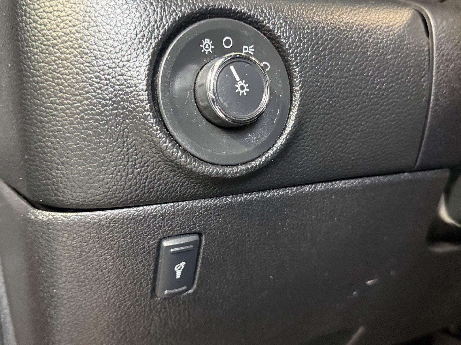 Used 2017 Lincoln Navigator Select AWD/4WD image 21