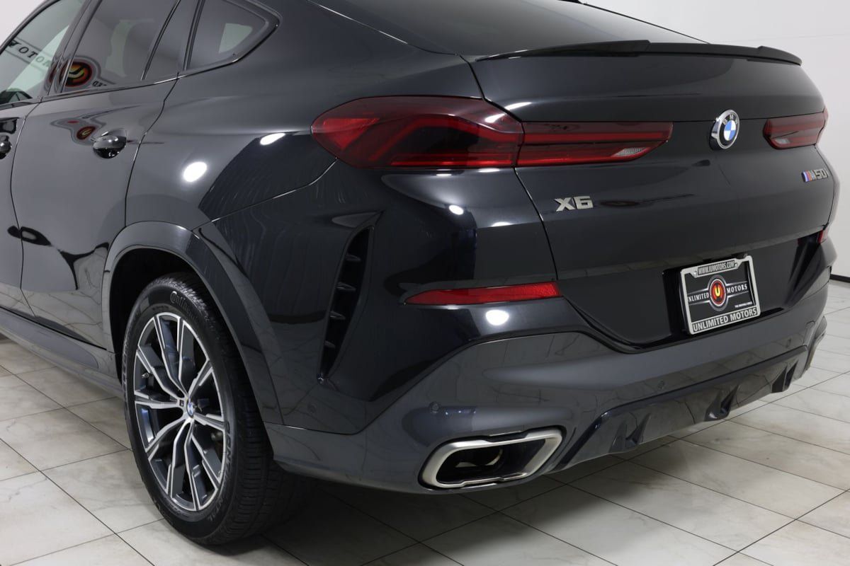 Used 2022 BMW X6 M50i w/ Executive Package AWD/4WD image 47