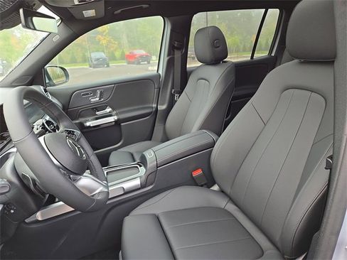 New 2026 Mercedes-Benz GLB 250 4MATIC image 26