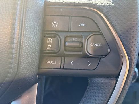 Used 2025 Toyota Tacoma SR5 image 17