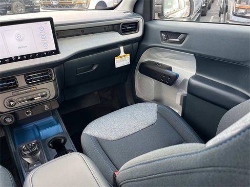 New 2025 Ford Maverick XLT w/ XLT Luxury Package image 14