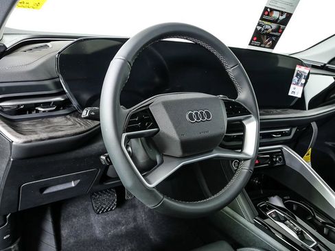 New 2025 Audi Q5 Premium Plus image 4