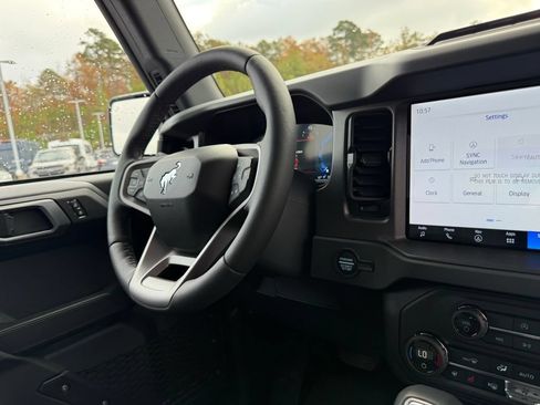 New 2025 Ford Bronco Badlands AWD/4WD image 32