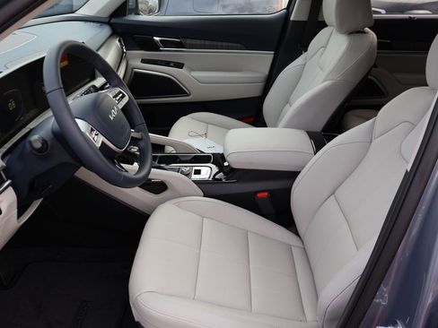 New 2025 Kia Telluride EX image 42