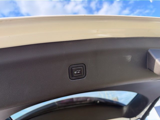Used 2023 Buick Enclave Premium w/ Experience Buick Package AWD/4WD image 19