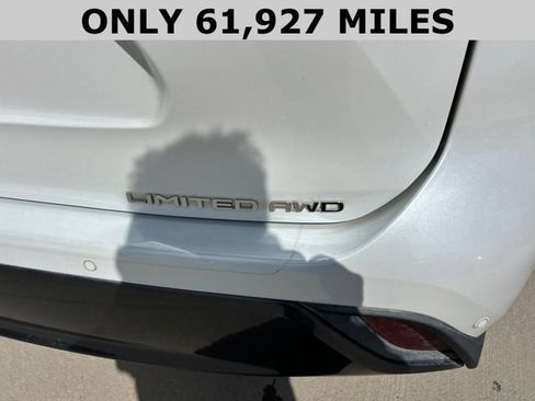 Used 2022 Toyota Highlander Limited AWD/4WD image 4