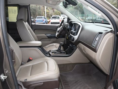 Used 2017 GMC Canyon SLE image 19