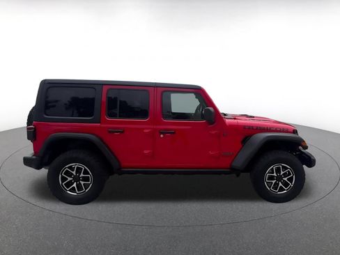 Used 2025 Jeep Wrangler Unlimited Rubicon AWD/4WD image 15