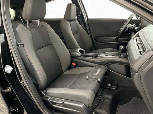 Used 2021 Honda HR-V Sport image 34