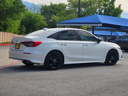 Used 2024 Honda Civic Sport image 3