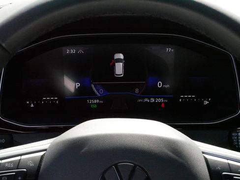 Certified 2025 Volkswagen Jetta Sport image 21