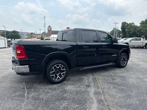 Used 2025 RAM 1500 Laramie AWD/4WD image 7