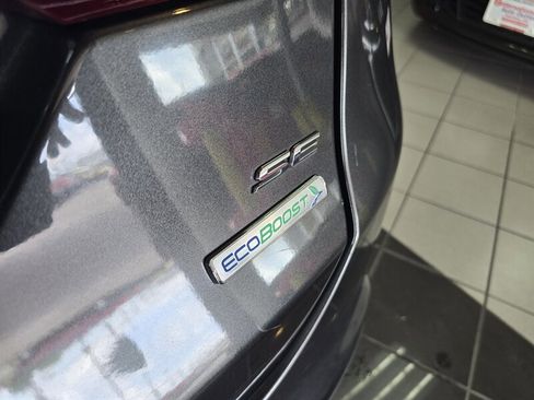 Used 2017 Ford Fusion SE w/ Fusion SE Technology Package FWD image 27