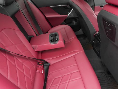 Certified 2025 BMW 530i xDrive w/ Premium Package image 32