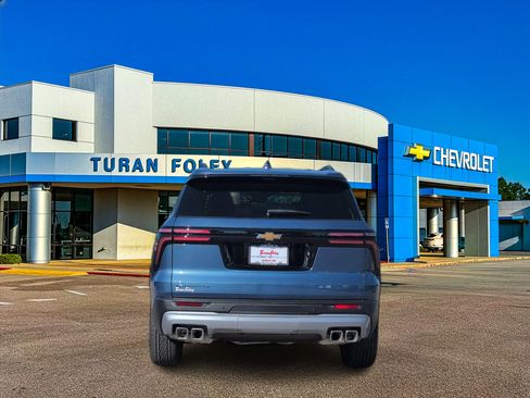 New 2026 Chevrolet Traverse LT w/ Sun and Wheel Package image 4