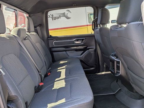 Used 2022 RAM 1500 Big Horn AWD/4WD image 25