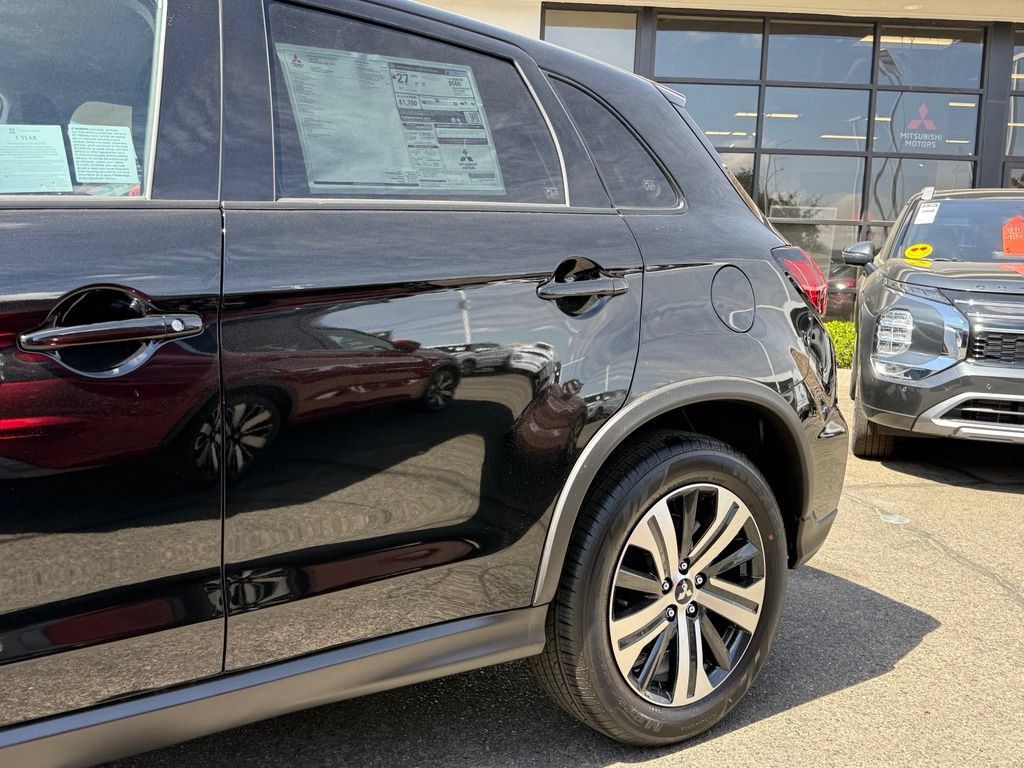 New 2027 Mitsubishi Outlander Sport ES FWD image 7