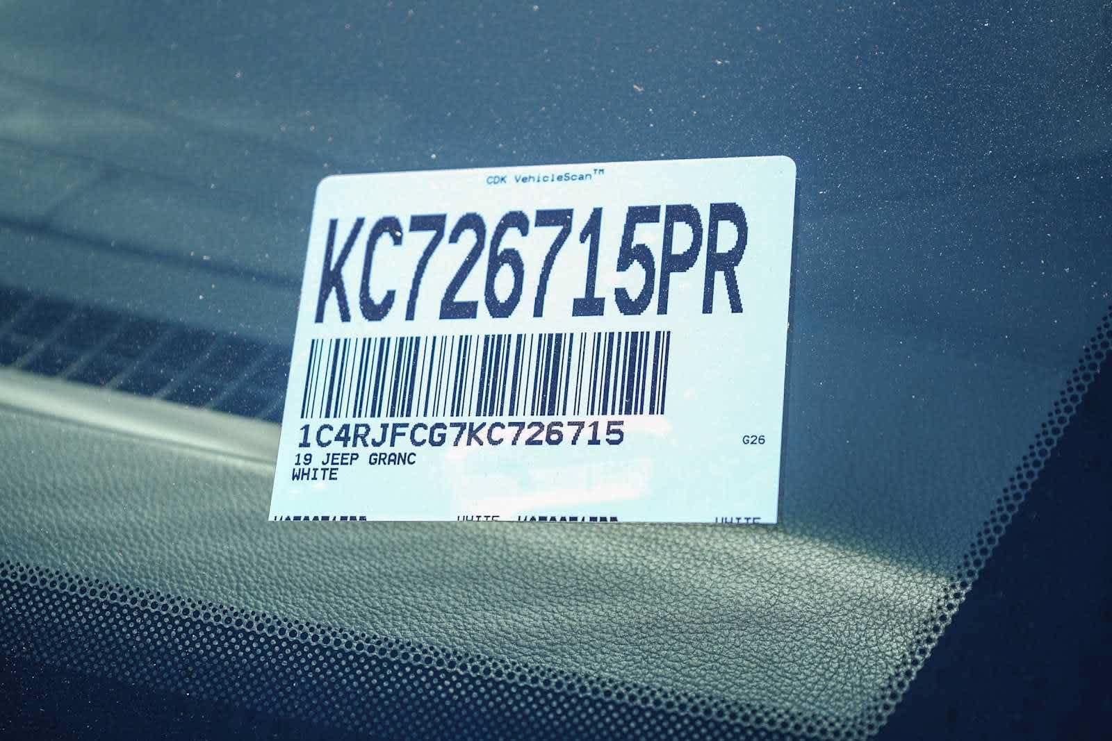 Used 2019 Jeep Grand Cherokee Overland AWD/4WD image 28