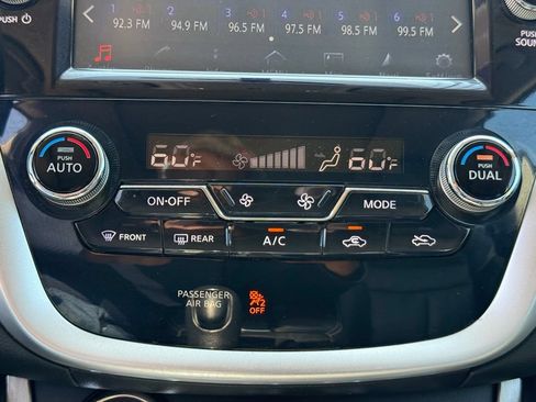 Used 2015 Nissan Murano Platinum w/ Platinum Technology Package AWD/4WD image 36