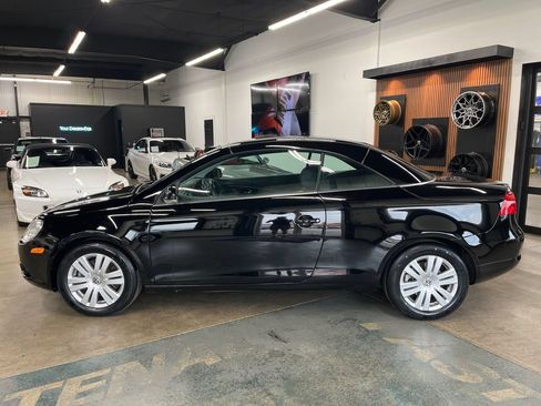 Used 2008 Volkswagen Eos Komfort FWD image 11