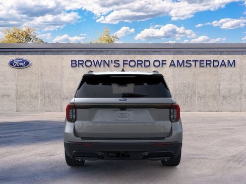 New 2026 Ford Explorer ST-Line w/ ST-Line Street Pack AWD/4WD image 5