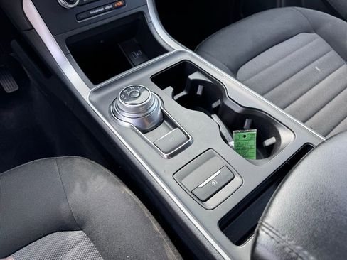 Used 2023 Ford Edge SE image 17