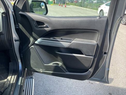Used 2018 Chevrolet Colorado LT w/ LT Convenience Package RWD image 22
