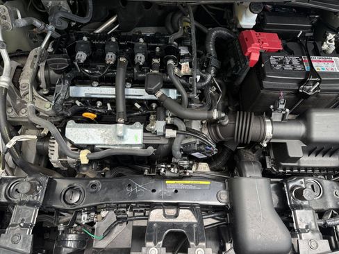 Used 2025 Nissan Versa SV FWD image 29
