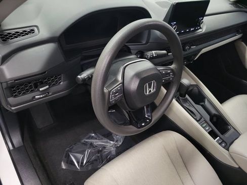 Certified 2024 Honda Accord EX image 18