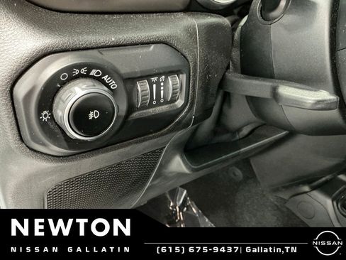 Used 2020 Jeep Wrangler Unlimited Sport S AWD/4WD image 32