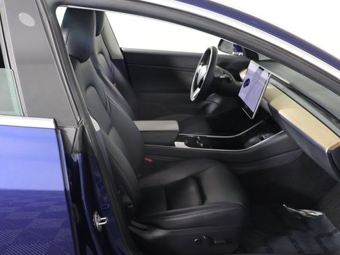 Used 2020 Tesla Model 3 Standard Range image 29