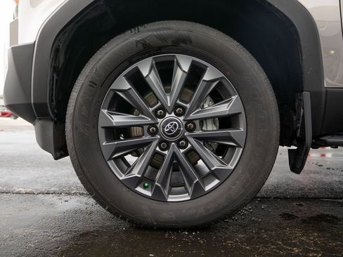 Used 2025 Toyota Land Cruiser w/ Premium Package image 11