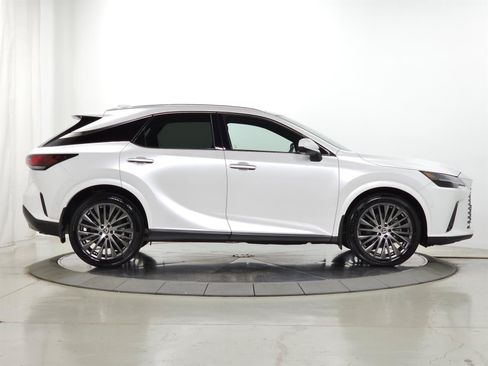 Used 2025 Lexus RX 350 AWD w/ Convenience Package image 12