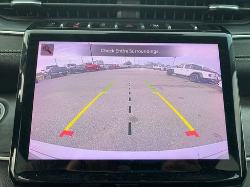 Used 2022 Jeep Grand Cherokee Limited AWD/4WD image 30