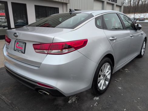 Used 2017 Kia Optima LX image 8