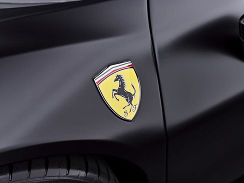 Used 2024 Ferrari SF90 Spider AWD/4WD image 33