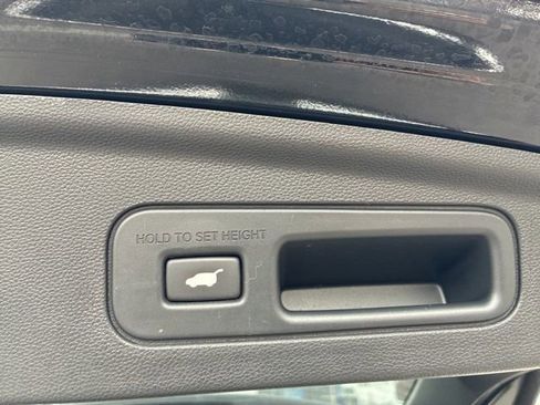 Used 2023 Acura MDX FWD w/ Technology Package image 11