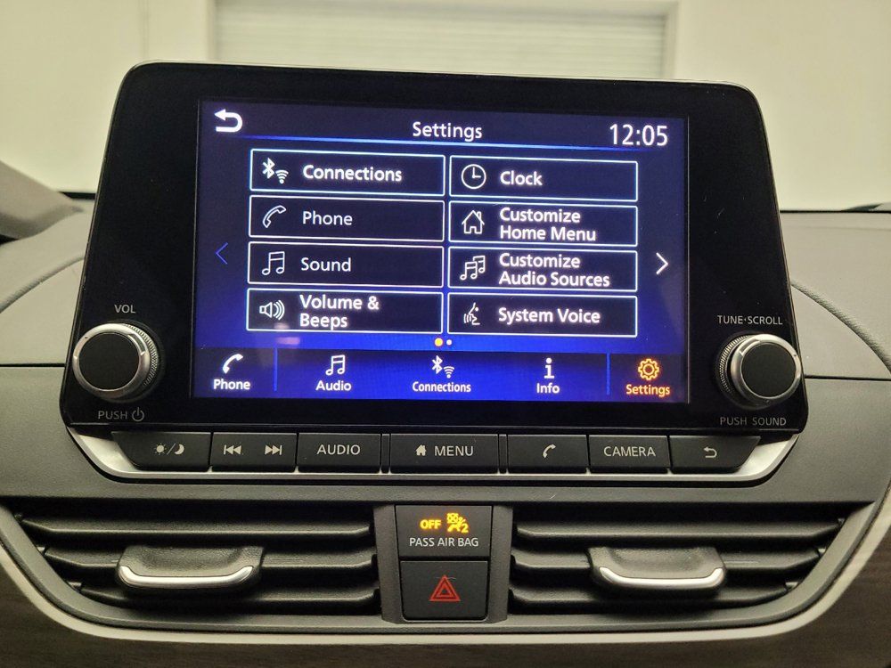 Used 2024 Nissan Altima 2.5 SV FWD image 25