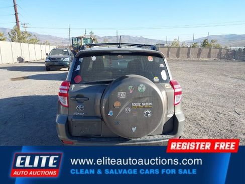 Used 2012 Toyota RAV4 Limited w/ Navigation Value Pkg image 31