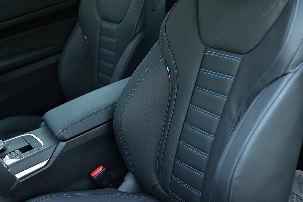 Used 2025 BMW 430i Coupe w/ M Sport Package RWD image 23