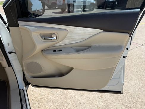 Used 2015 Nissan Murano SV FWD image 23