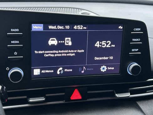 Used 2023 Hyundai Elantra SEL image 22