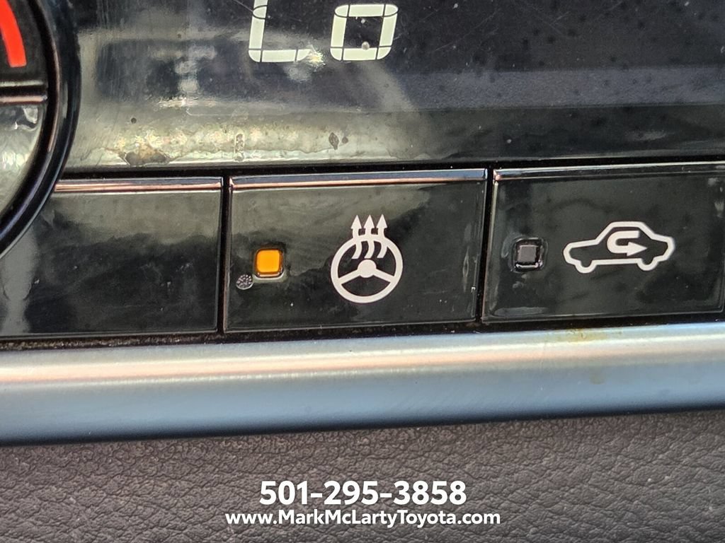 Used 2024 Nissan Rogue SV w/ SV Premium Package FWD image 22