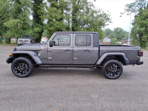 Used 2022 Jeep Gladiator Sport AWD/4WD image 8