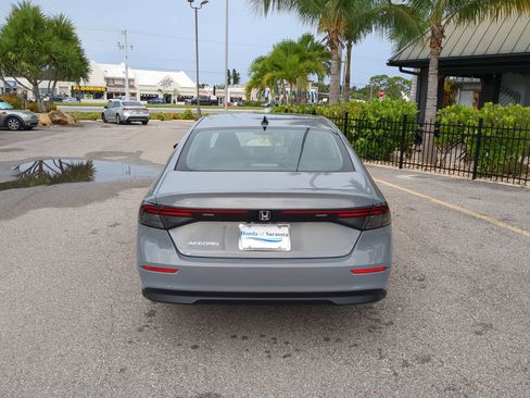 New 2025 Honda Accord SE image 7