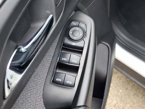 Used 2023 Chevrolet TrailBlazer LT FWD image 17