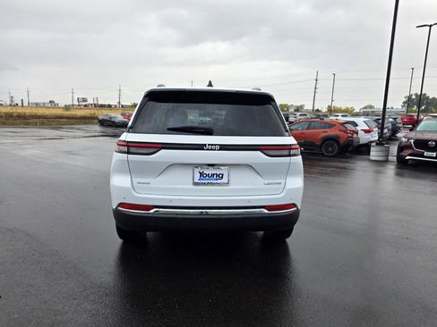 Used 2024 Jeep Grand Cherokee Limited image 8