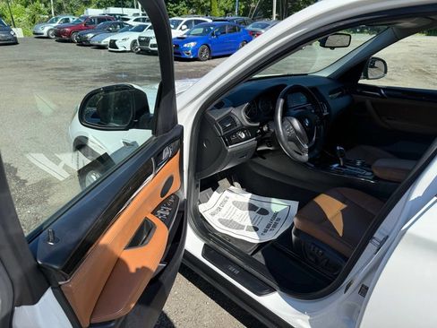 Used 2017 BMW X3 xDrive28i AWD/4WD image 9