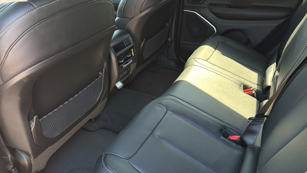 New 2027 Jeep Grand Cherokee Limited AWD/4WD image 26