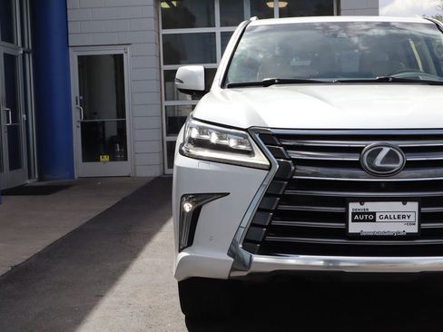 Used 2016 Lexus LX 570 4WD image 37